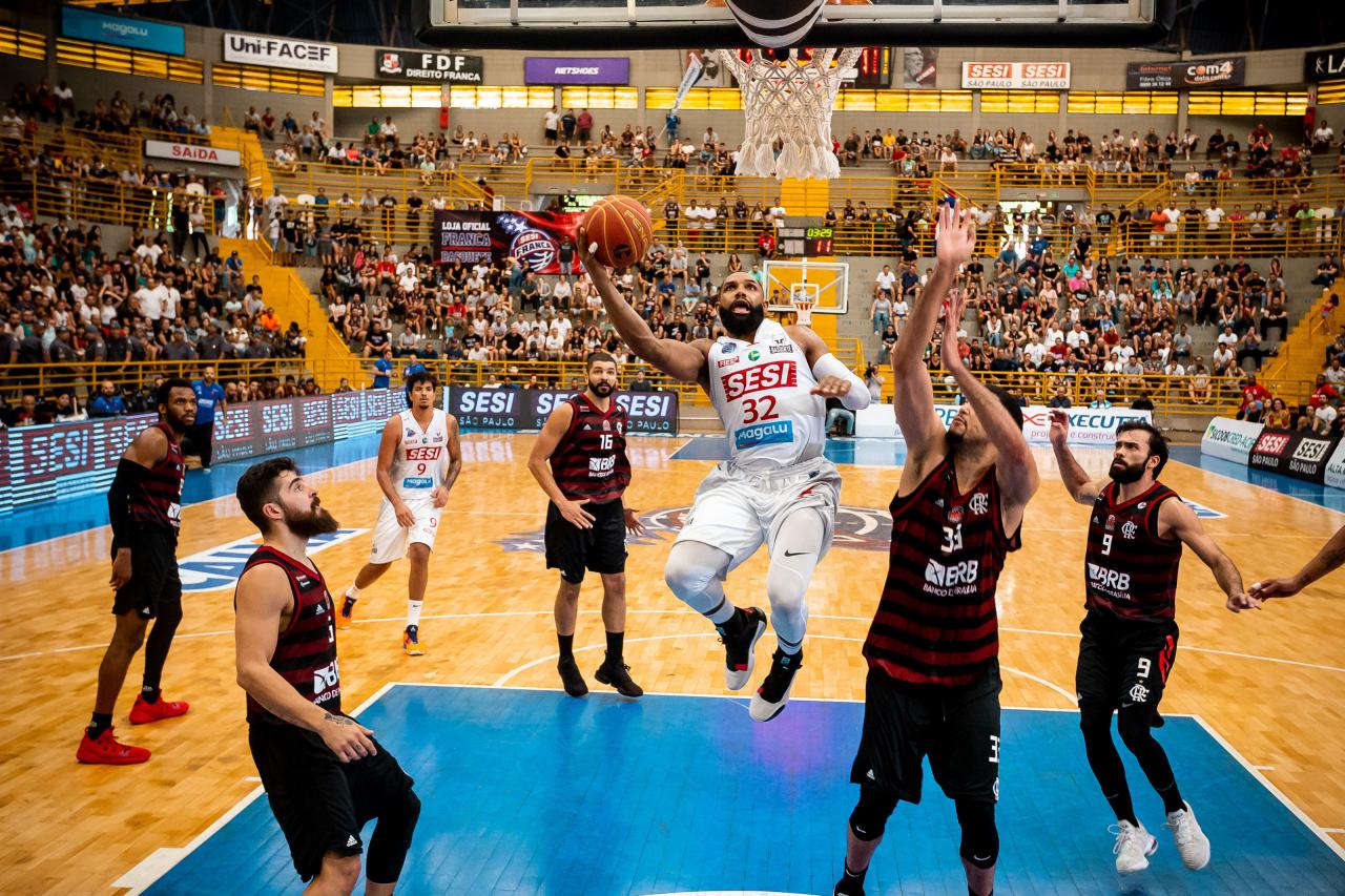 Flamengo vence o Pato Basquete em jogo equilibrado pelo NBB