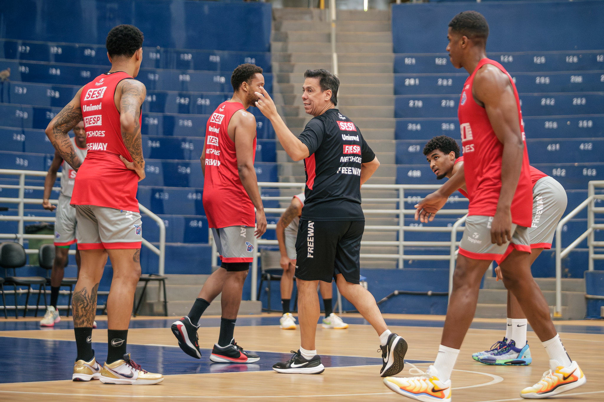 Sesi Franca Basquete volta aos treinos com foco nas quartas de final do Campeonato Paulista